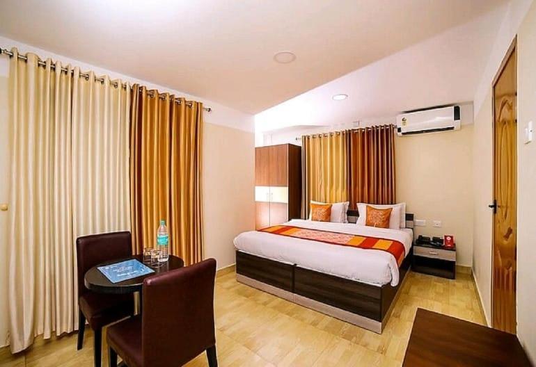 Hotel Tayas Trippapur Exteriör bild